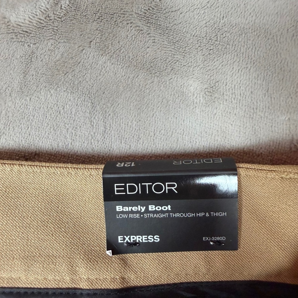 Express Editor Barely Boot Pants Tan Khaki Studio Stretch Low Rise 12R NWT - Picture 4 of 6